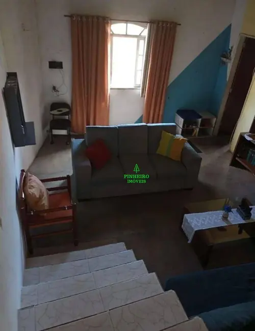 Casa de Condomínio com 3 quartos à venda, 180m2 em Santa Rosa, Niteroi - RJ - imagem 2 Foto 2 de Casa de Condomínio com 3 quartos à venda, 180m2 em Santa Rosa, Niteroi - RJ