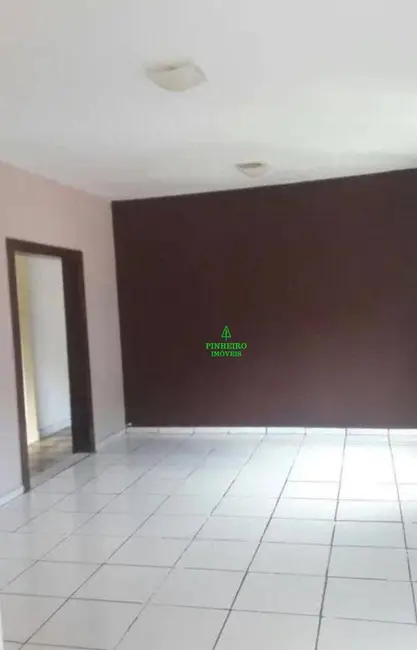 Sobrado com 2 quartos à venda, 100m2 em Fátima, Niteroi - RJ - imagem 2 Foto 2 de Sobrado com 2 quartos à venda, 100m2 em Fátima, Niteroi - RJ