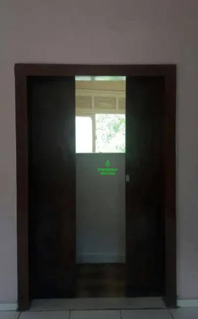 Sobrado com 2 quartos à venda, 100m2 em Fátima, Niteroi - RJ - imagem 4 Foto 4 de Sobrado com 2 quartos à venda, 100m2 em Fátima, Niteroi - RJ