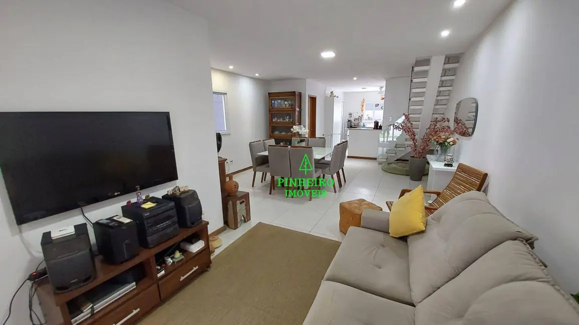 Foto 5 de Casa com 3 quartos à venda e para alugar, 180m2 em Itaipu, Niteroi - RJ