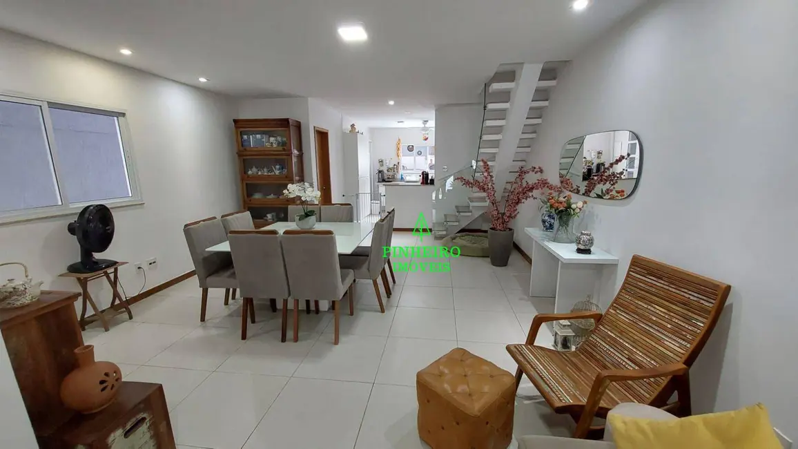 Foto 8 de Casa com 3 quartos à venda e para alugar, 180m2 em Itaipu, Niteroi - RJ