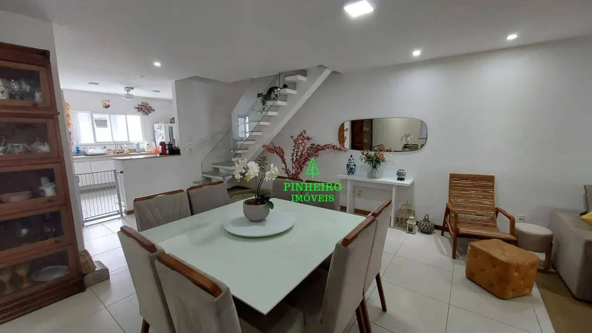 Foto 6 de Casa com 3 quartos à venda e para alugar, 180m2 em Itaipu, Niteroi - RJ