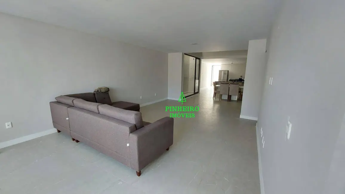 Foto 4 de Casa com 4 quartos à venda, 180m2 em Piratininga, Niteroi - RJ