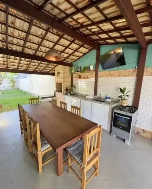 Casa com 2 quartos à venda, 450m2 em Maravista, Niteroi - RJ - imagem 8 Foto 8 de Casa com 2 quartos à venda, 450m2 em Maravista, Niteroi - RJ