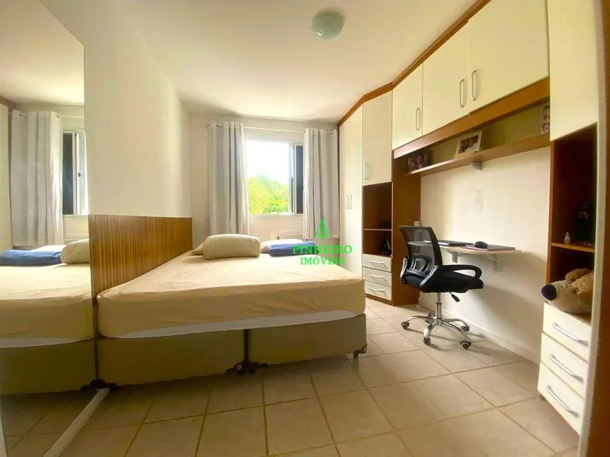 Foto 9 de Apartamento com 2 quartos à venda, 84m2 em Maria Paula, Niteroi - RJ