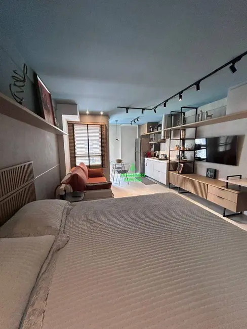 Loft / Flat com 1 quarto à venda, 30m2 em Icaraí, Niteroi - RJ - imagem 1 Foto 1 de Loft / Flat com 1 quarto à venda, 30m2 em Icaraí, Niteroi - RJ