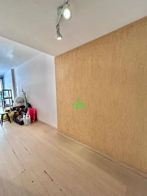 Apartamento com 3 quartos à venda, 177m2 em Icaraí, Niteroi - RJ - imagem 4 Foto 4 de Apartamento com 3 quartos à venda, 177m2 em Icaraí, Niteroi - RJ