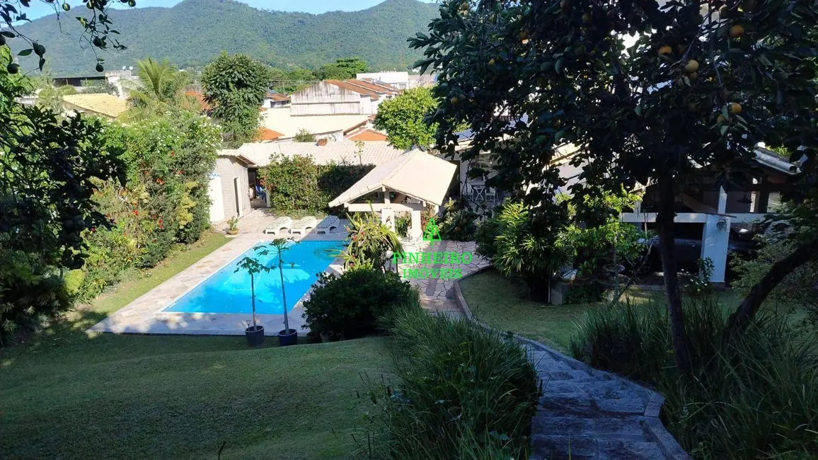 Foto 2 de Casa com 3 quartos à venda, 1151m2 em Serra Grande, Niteroi - RJ