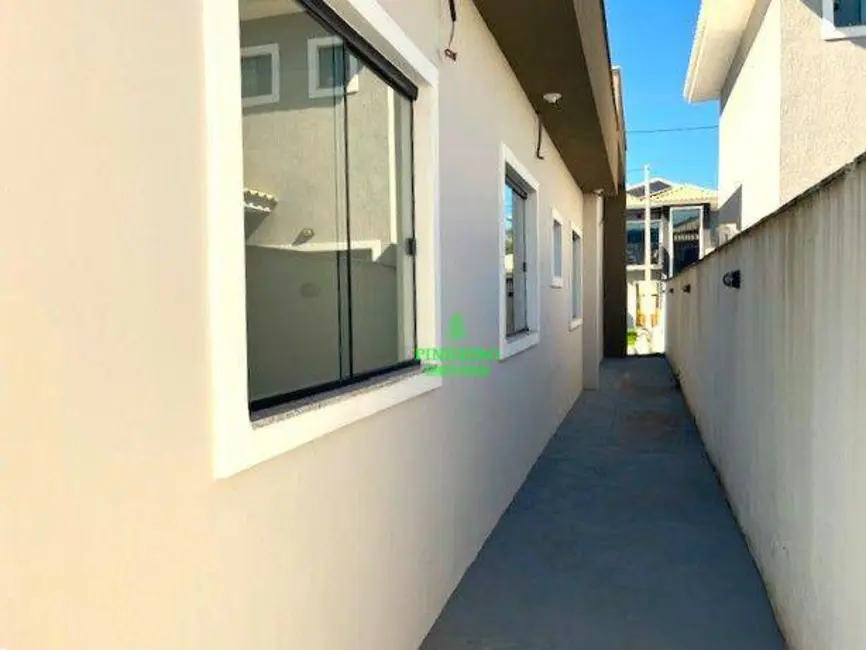 Foto 8 de Casa de Condomínio com 3 quartos à venda, 240m2 em Pindobas, Marica - RJ