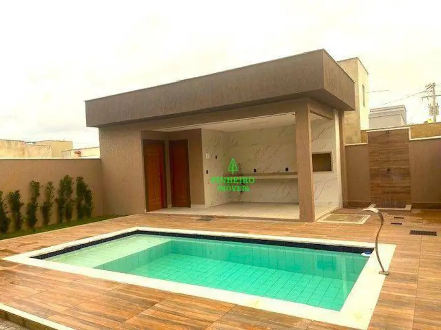 Casa de Condomínio com 3 quartos à venda, 240m2 em Pindobas, Marica - RJ - imagem 2 Foto 2 de Casa de Condomínio com 3 quartos à venda, 240m2 em Pindobas, Marica - RJ