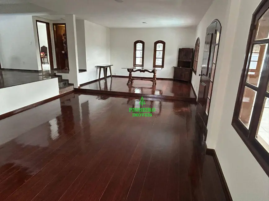 Casa de Condomínio com 5 quartos à venda, 906m2 em Engenho do Mato, Niteroi - RJ - imagem 4 Foto 4 de Casa de Condomínio com 5 quartos à venda, 906m2 em Engenho do Mato, Niteroi - RJ