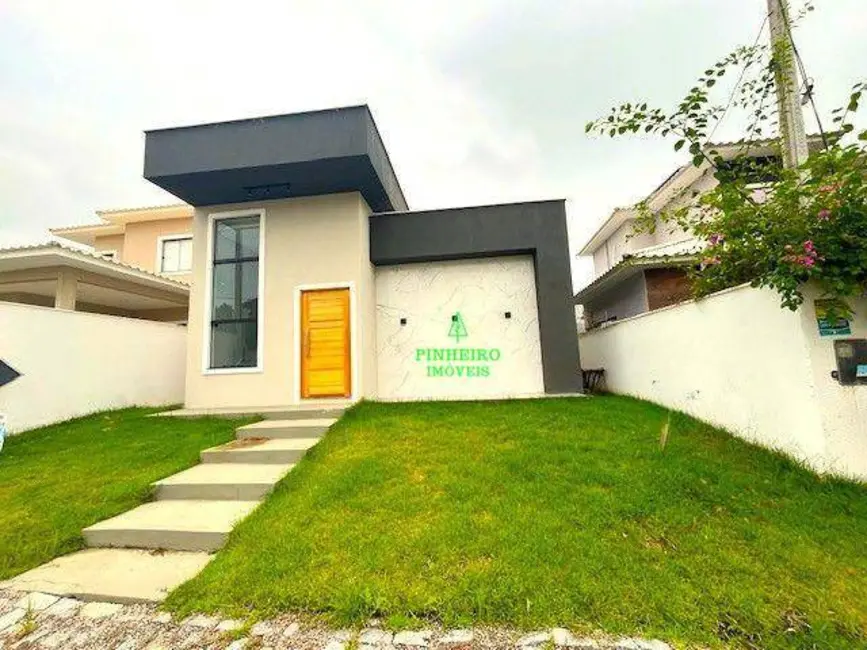 Foto 2 de Casa de Condomínio com 3 quartos à venda, 240m2 em Pindobas, Marica - RJ