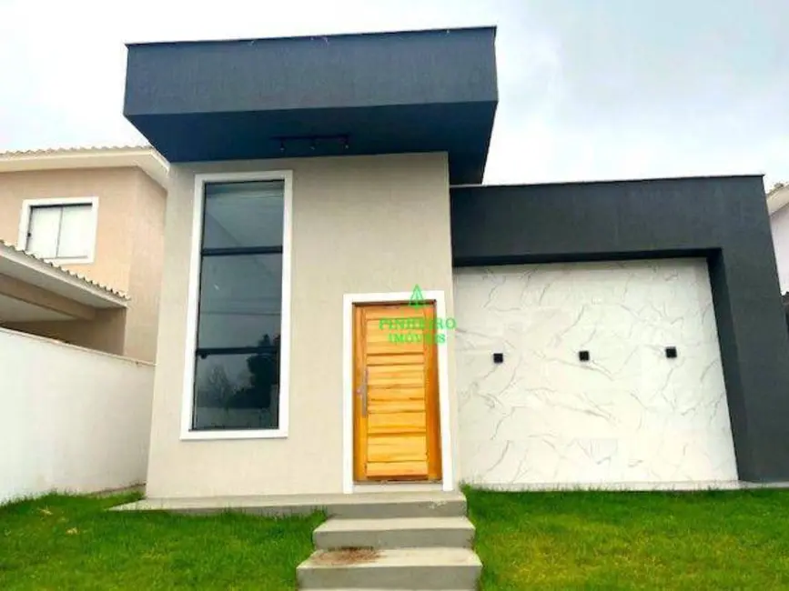 Foto 1 de Casa de Condomínio com 3 quartos à venda, 240m2 em Pindobas, Marica - RJ