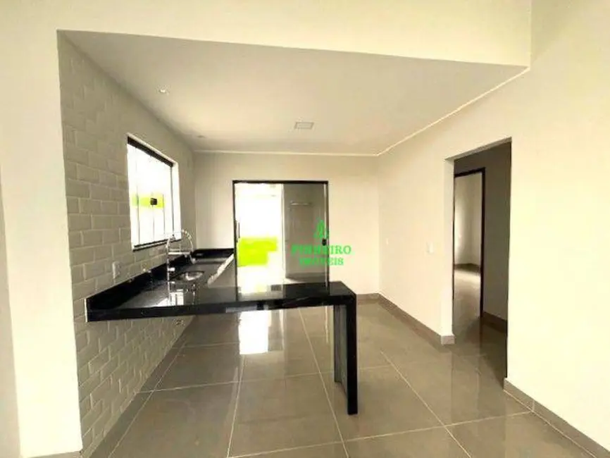Foto 4 de Casa de Condomínio com 3 quartos à venda, 240m2 em Pindobas, Marica - RJ