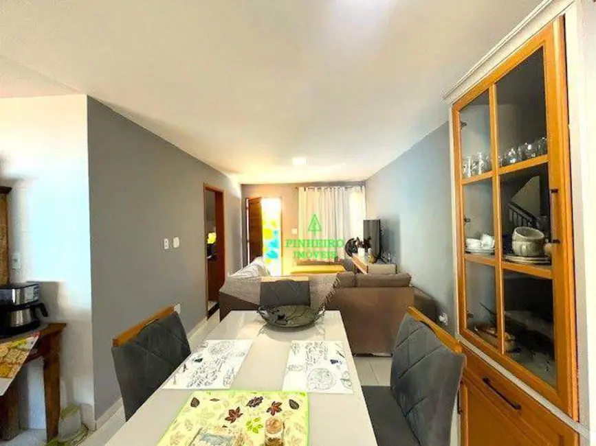 Foto 9 de Casa de Condomínio com 2 quartos à venda, 240m2 em Pindobas, Marica - RJ
