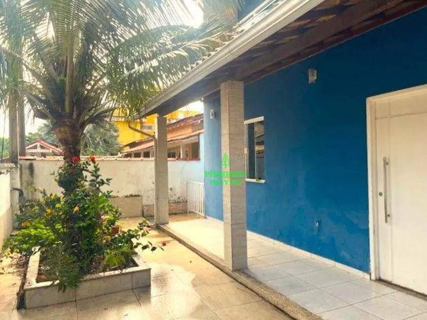 Foto 2 de Casa de Condomínio com 3 quartos à venda, 360m2 em Ponta Grossa, Marica - RJ