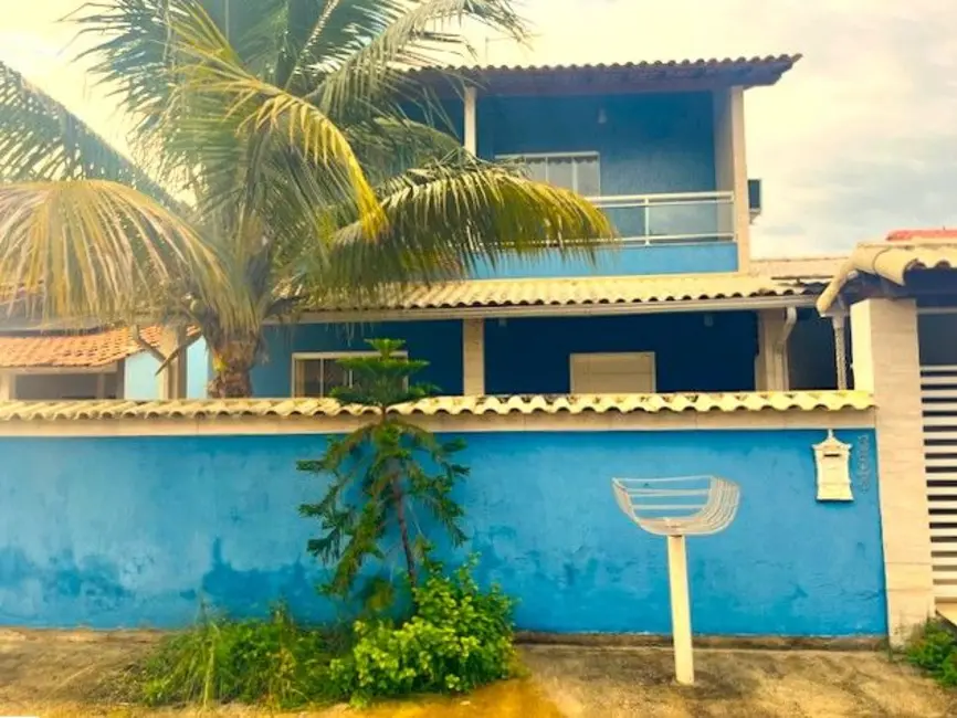 Casa de Condomínio com 3 quartos à venda, 360m2 em Ponta Grossa, Marica - RJ - imagem 1 Foto 1 de Casa de Condomínio com 3 quartos à venda, 360m2 em Ponta Grossa, Marica - RJ