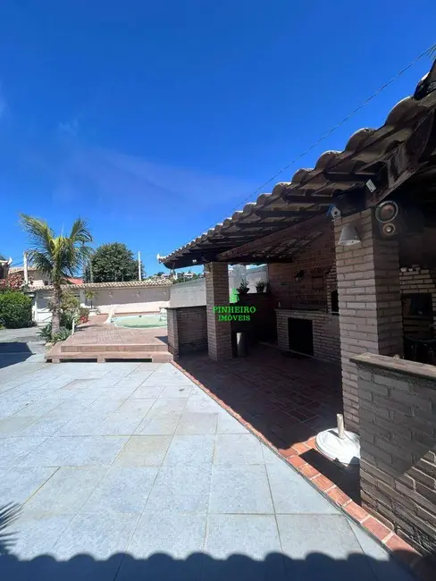 Foto 2 de Casa com 3 quartos à venda, 585m2 em Niteroi - RJ