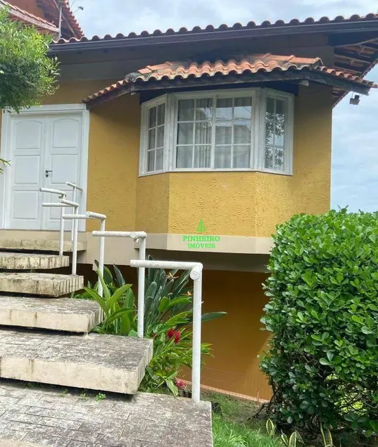 Foto 1 de Casa com 3 quartos à venda, 261m2 em Badu, Niteroi - RJ