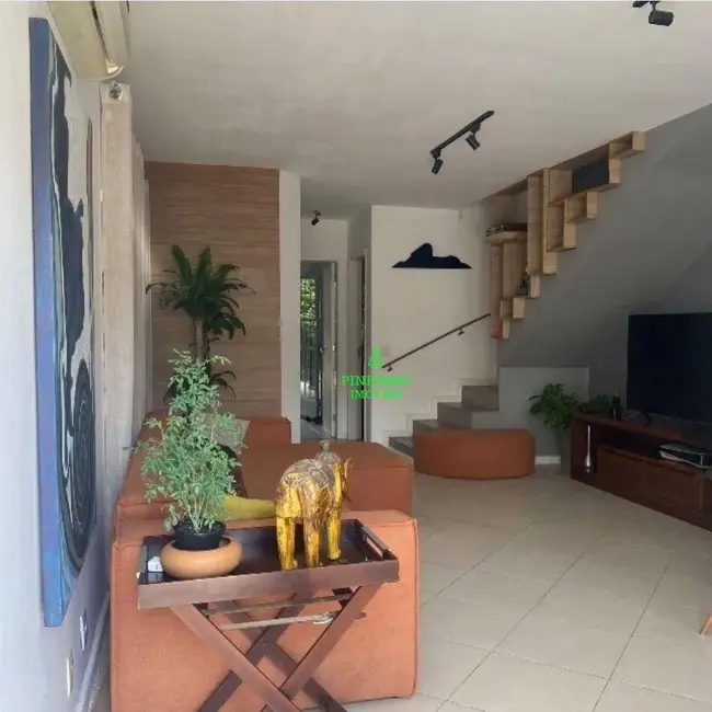 Foto 4 de Casa com 3 quartos à venda, 410m2 em Vila Progresso, Niteroi - RJ