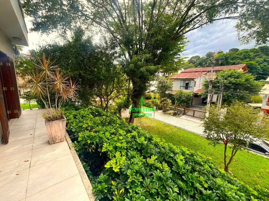 Casa de Condomínio com 4 quartos à venda, 592m2 em Vila Progresso, Niteroi - RJ - imagem 2 Foto 2 de Casa de Condomínio com 4 quartos à venda, 592m2 em Vila Progresso, Niteroi - RJ