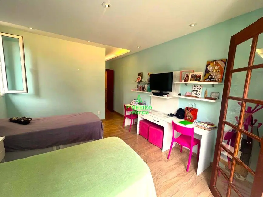 Casa de Condomínio com 4 quartos à venda, 592m2 em Vila Progresso, Niteroi - RJ - imagem 8 Foto 8 de Casa de Condomínio com 4 quartos à venda, 592m2 em Vila Progresso, Niteroi - RJ
