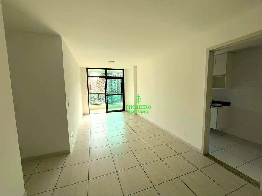 Foto 4 de Apartamento com 2 quartos à venda, 75m2 em Santa Rosa, Niteroi - RJ