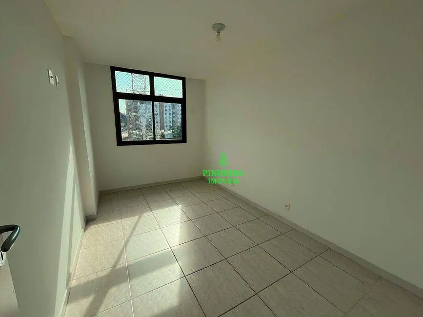 Foto 7 de Apartamento com 2 quartos à venda, 75m2 em Santa Rosa, Niteroi - RJ