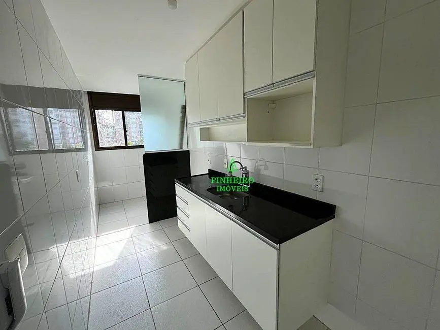 Foto 2 de Apartamento com 2 quartos à venda, 75m2 em Santa Rosa, Niteroi - RJ