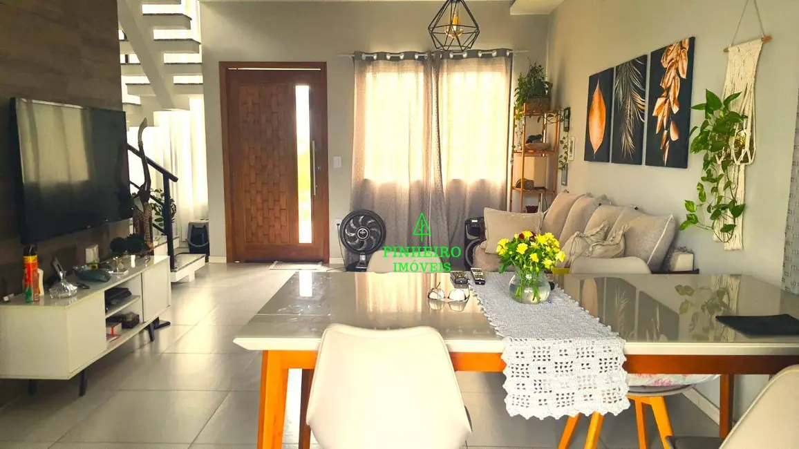 Casa de Condomínio com 2 quartos à venda, 240m2 em Pindobas, Marica - RJ - imagem 5 Foto 5 de Casa de Condomínio com 2 quartos à venda, 240m2 em Pindobas, Marica - RJ
