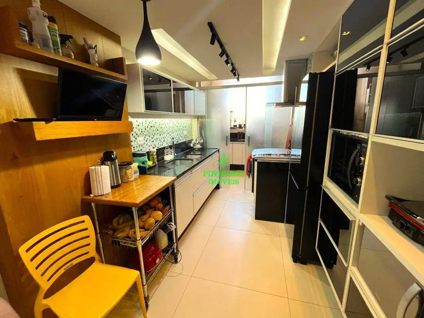 Apartamento com 3 quartos à venda, 153m2 em Ingá, Niteroi - RJ - imagem 3 Foto 3 de Apartamento com 3 quartos à venda, 153m2 em Ingá, Niteroi - RJ