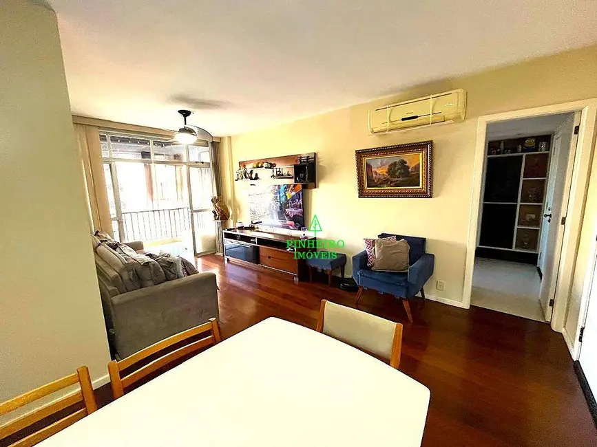 Apartamento com 3 quartos à venda, 153m2 em Ingá, Niteroi - RJ - imagem 8 Foto 8 de Apartamento com 3 quartos à venda, 153m2 em Ingá, Niteroi - RJ