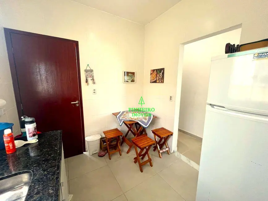 Foto 3 de Casa de Condomínio com 2 quartos à venda, 240m2 em Pindobas, Marica - RJ