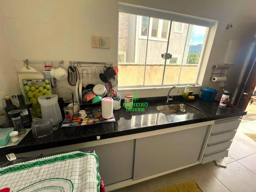 Foto 6 de Casa de Condomínio com 2 quartos à venda, 240m2 em Pindobas, Marica - RJ