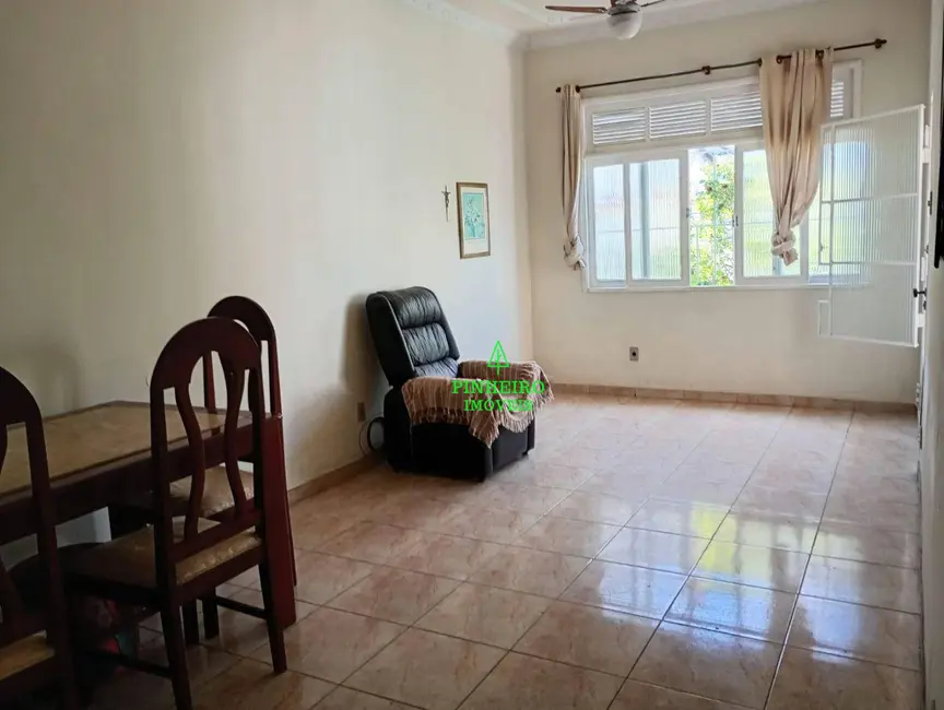 Foto 9 de Casa com 3 quartos à venda, 366m2 em Venda da Cruz, Sao Goncalo - RJ