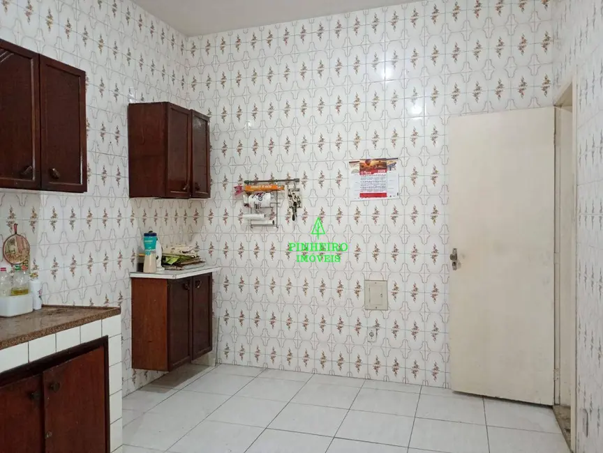 Foto 4 de Casa com 3 quartos à venda, 366m2 em Venda da Cruz, Sao Goncalo - RJ