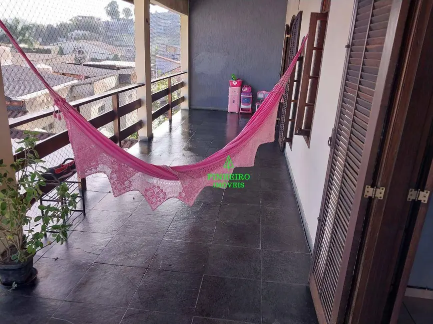 Foto 3 de Casa com 4 quartos à venda, 372m2 em Neves, Sao Goncalo - RJ