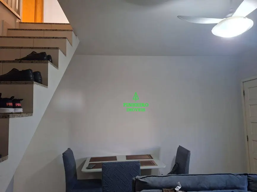 Foto 4 de Casa com 2 quartos à venda, 72m2 em Vista Alegre, Sao Goncalo - RJ