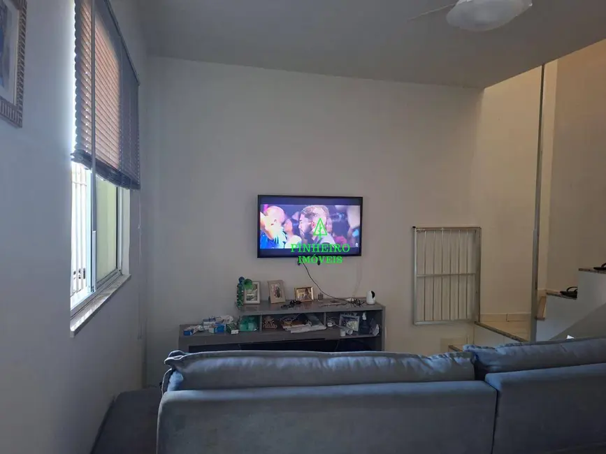 Foto 3 de Casa com 2 quartos à venda, 72m2 em Vista Alegre, Sao Goncalo - RJ