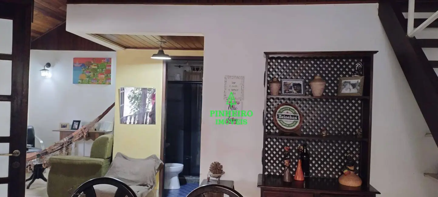 Foto 8 de Casa com 3 quartos à venda, 360m2 em Maravista, Niteroi - RJ