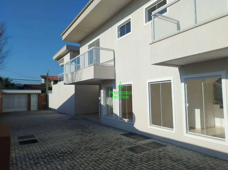 Casa com 3 quartos à venda, 720m2 em Maravista, Niteroi - RJ - imagem 4 Foto 4 de Casa com 3 quartos à venda, 720m2 em Maravista, Niteroi - RJ
