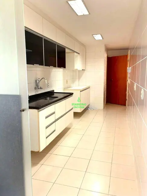 Apartamento com 3 quartos à venda, 160m2 em Santa Rosa, Niteroi - RJ - imagem 3 Foto 3 de Apartamento com 3 quartos à venda, 160m2 em Santa Rosa, Niteroi - RJ