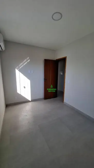 Foto 9 de Casa com 3 quartos à venda, 240m2 em Ubatiba, Marica - RJ