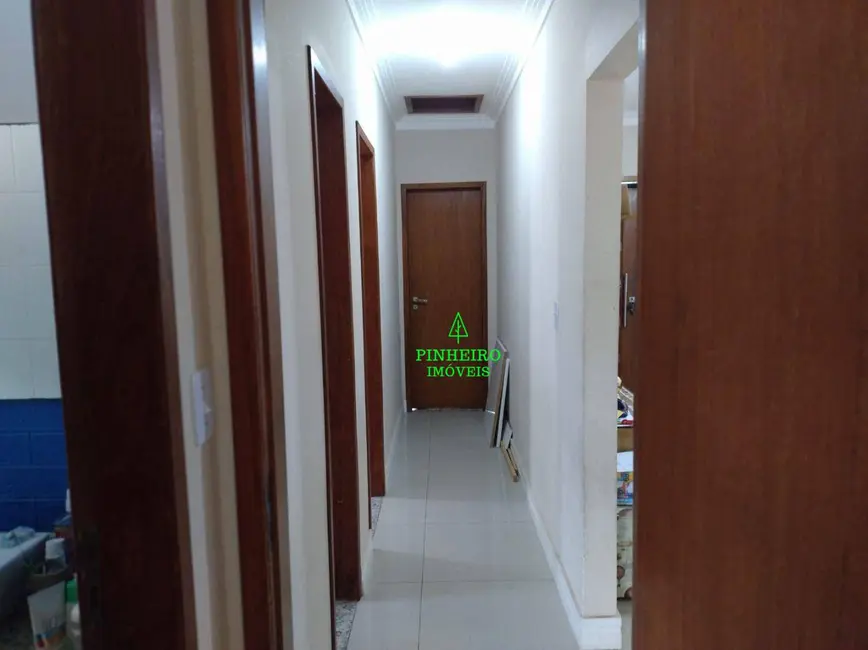 Foto 8 de Casa de Condomínio com 3 quartos à venda, 216m2 em Marica - RJ