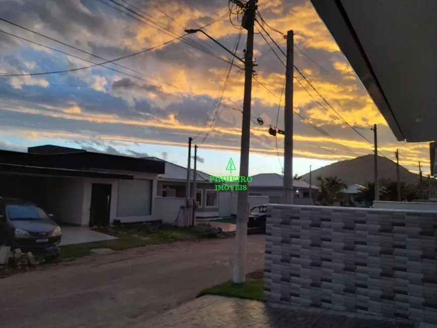 Foto 4 de Casa de Condomínio com 3 quartos à venda, 216m2 em Marica - RJ