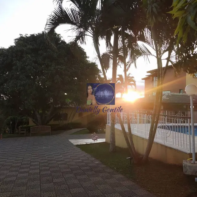 Foto 2 de Casa de Condomínio com 4 quartos à venda e para alugar em Pardinho - SP