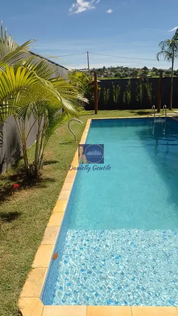 Foto 1 de Casa de Condomínio com 3 quartos à venda e para alugar, 180m2 em Pardinho - SP