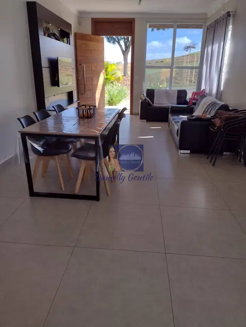 Foto 3 de Casa com 3 quartos para alugar, 140m2 em Pardinho - SP