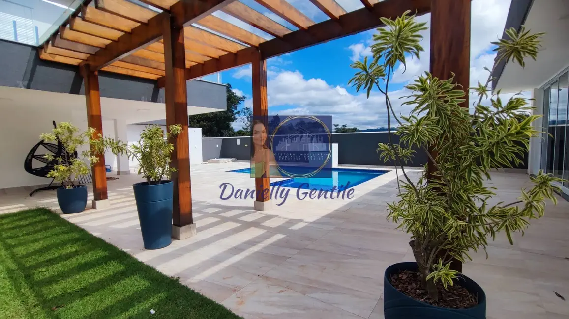 Foto 1 de Casa com 4 quartos à venda, 379m2 em Pardinho - SP