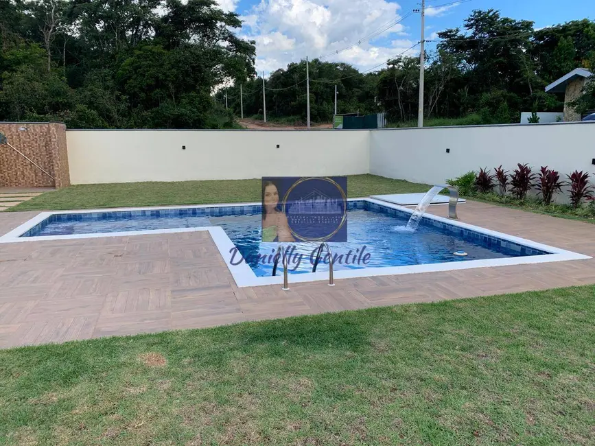 Foto 1 de Casa de Condomínio com 2 quartos à venda e para alugar, 160m2 em Pardinho - SP